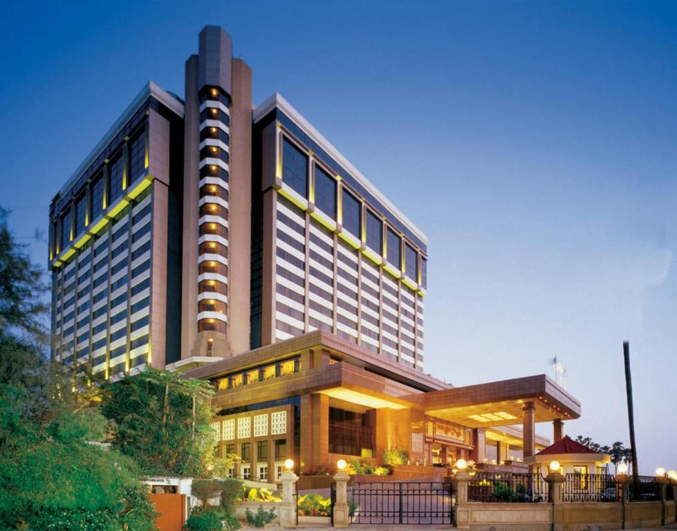 Facade design challenges
